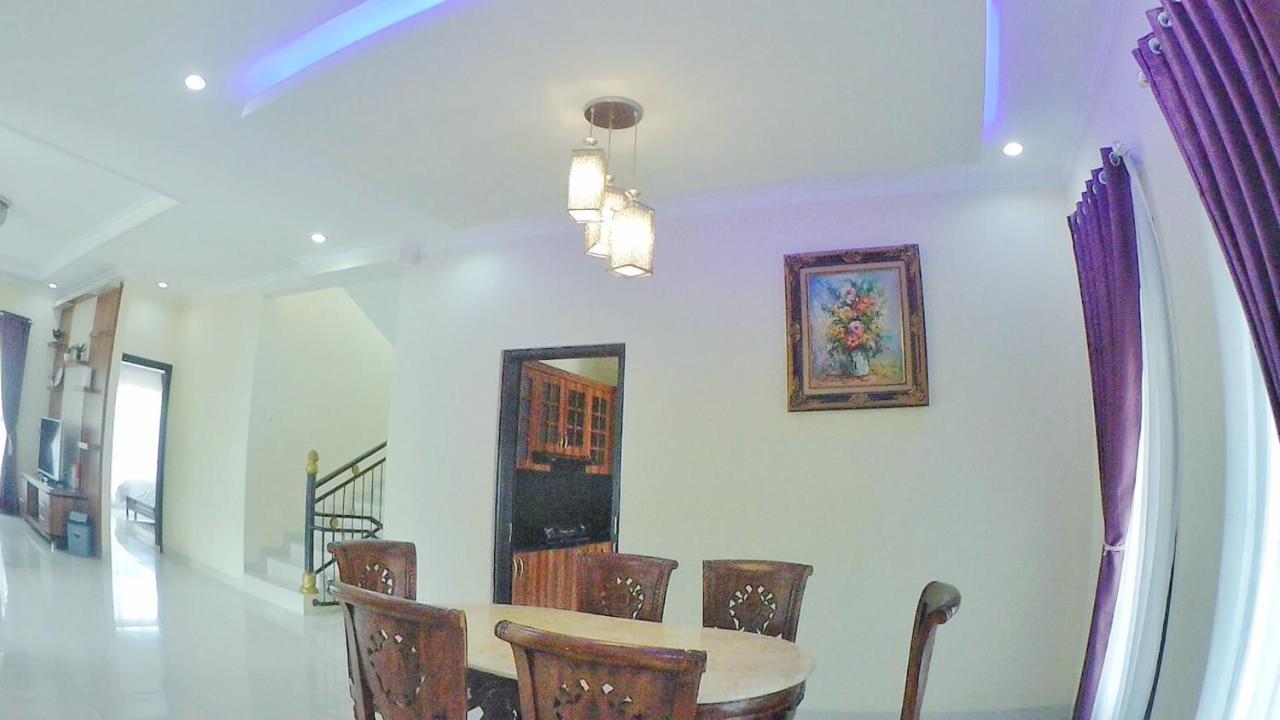 Villa Dira Bogor Exterior foto